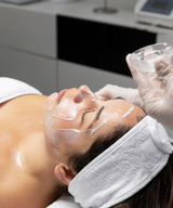 Hidratación facial con Terapia LED